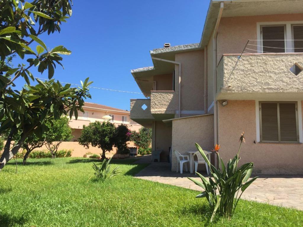 Appartamenti In Villa Con Ampio Giardino Esterno Posada  Exteriér fotografie