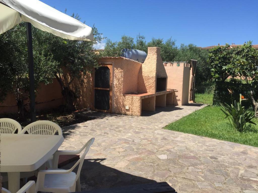 Appartamenti In Villa Con Ampio Giardino Esterno Posada  Exteriér fotografie