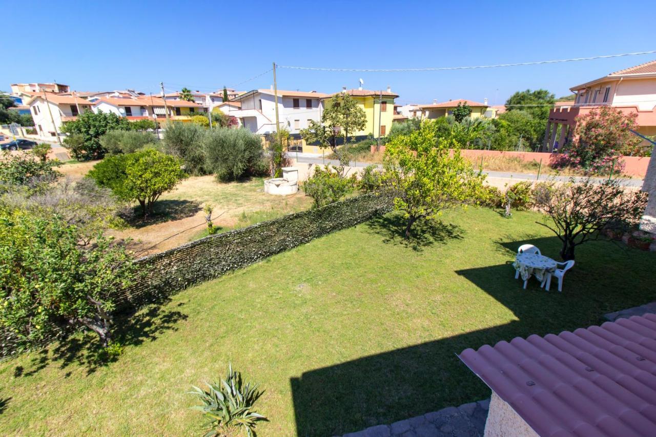 Appartamenti In Villa Con Ampio Giardino Esterno Posada  Exteriér fotografie