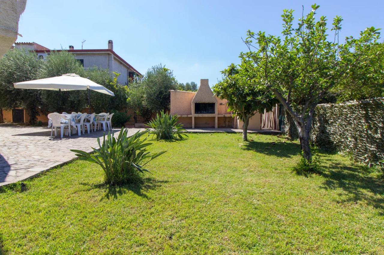 Appartamenti In Villa Con Ampio Giardino Esterno Posada  Exteriér fotografie