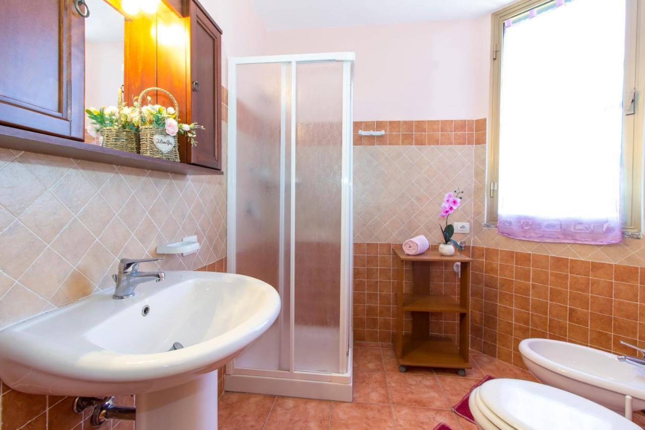 Appartamenti In Villa Con Ampio Giardino Esterno Posada  Exteriér fotografie