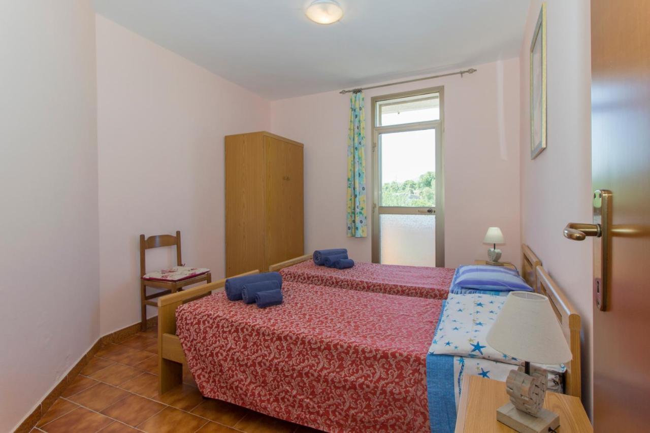 Appartamenti In Villa Con Ampio Giardino Esterno Posada  Exteriér fotografie
